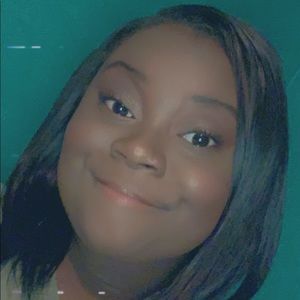 Meet your Posher, Alayna